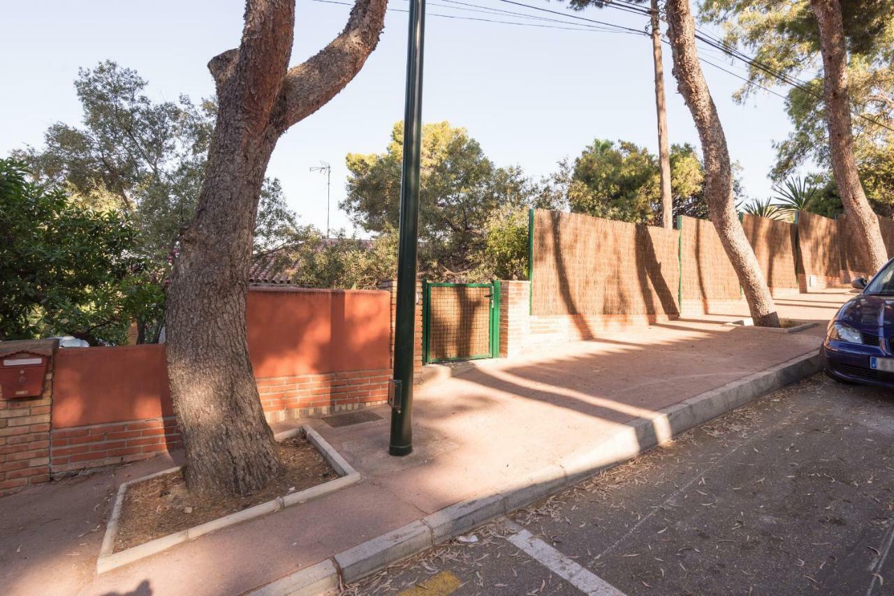 Entrepinares Malaga Exterior photo