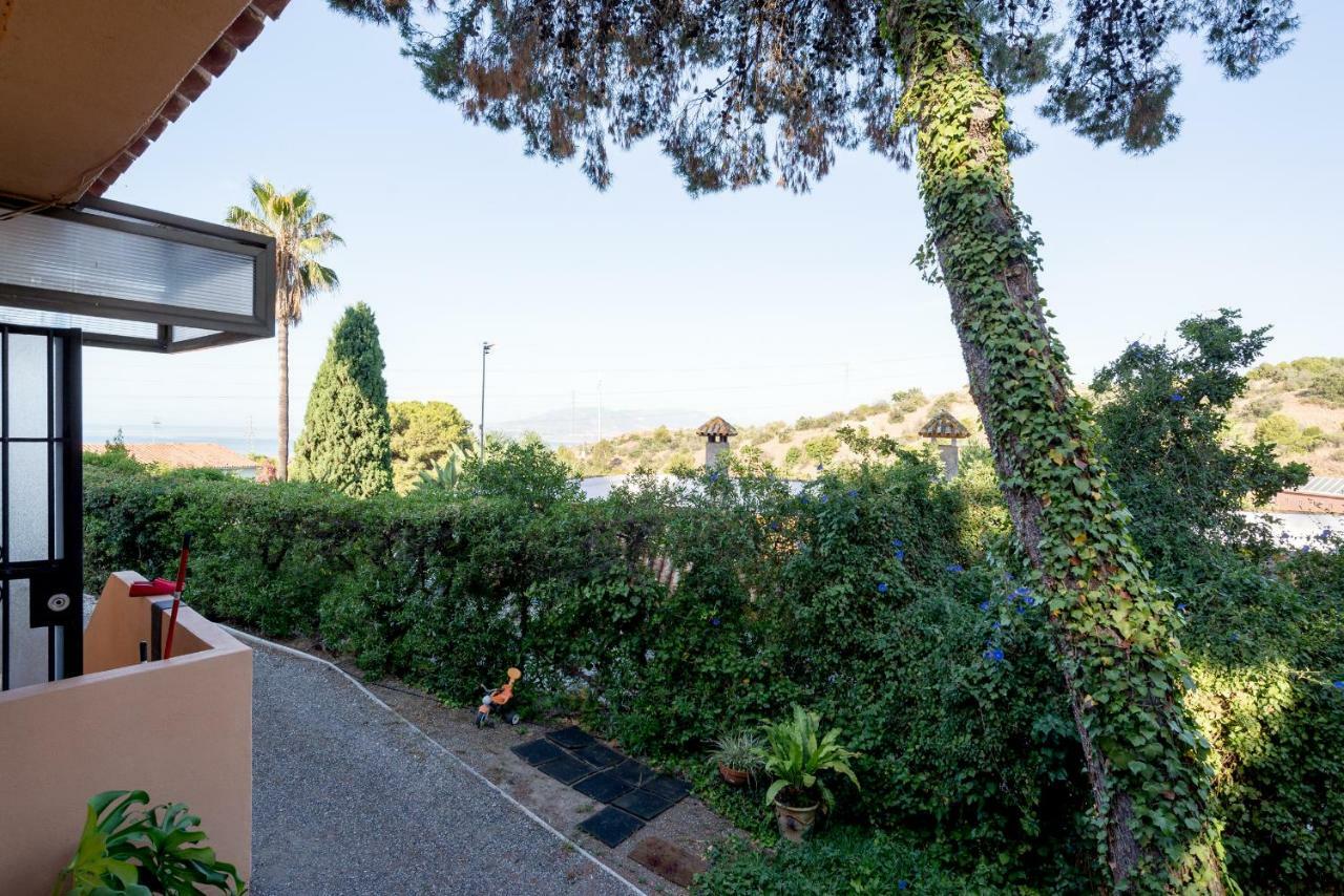 Entrepinares Malaga Exterior photo