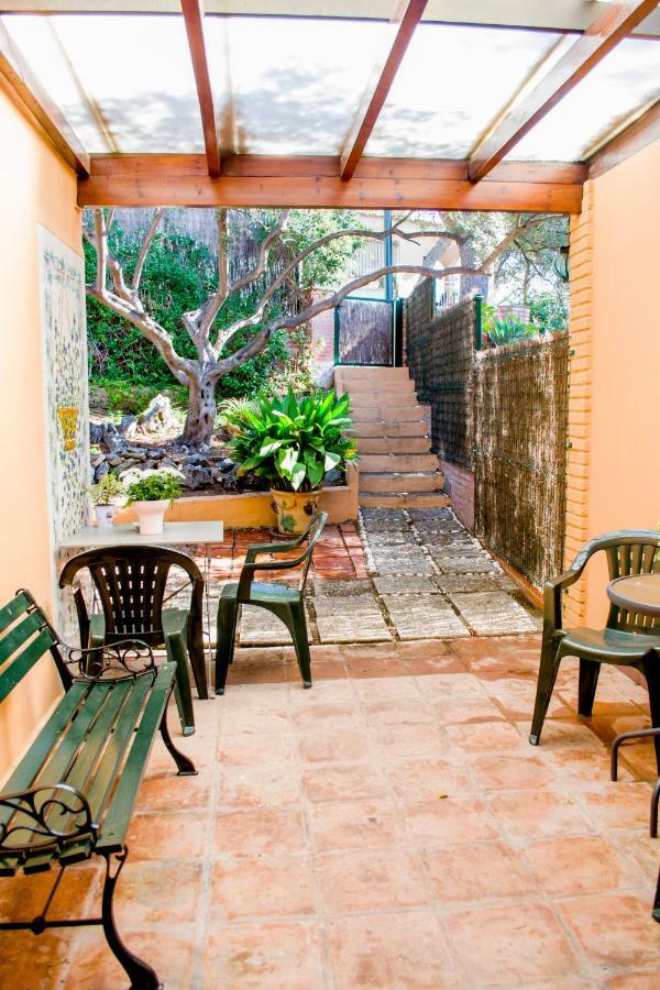 Entrepinares Malaga Exterior photo